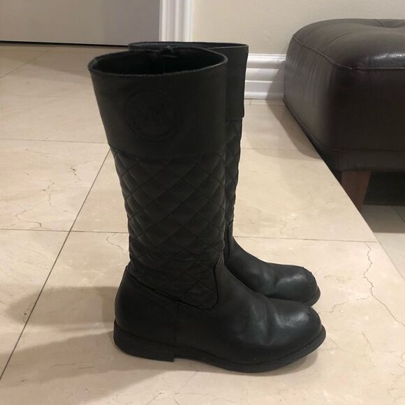 Michael Kors Quilted high boots - Picture 2 of 11